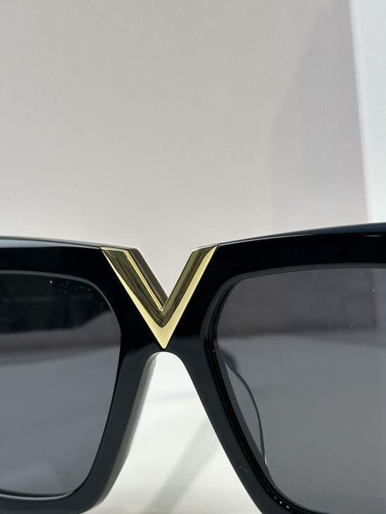Picture of Valentino Sunglasses _SKUfw67175962fw